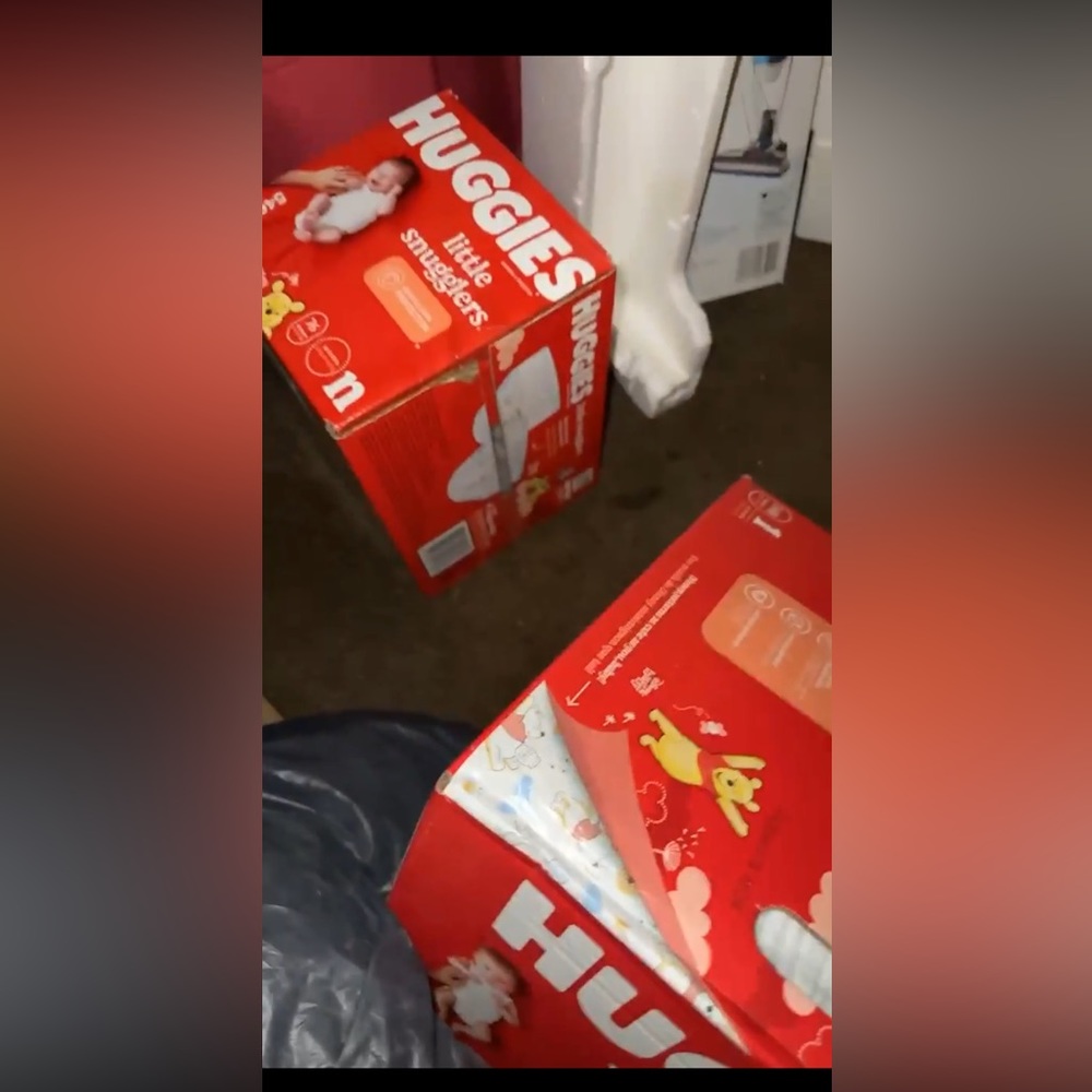 Newborn & 1’s diapers.